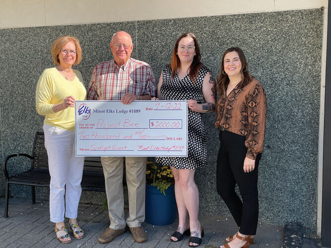 Minot Elks donate to Project BEE News, Sports, Jobs Minot Daily News